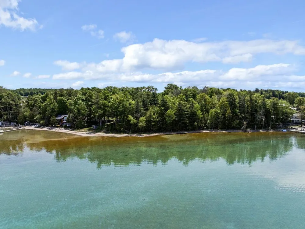 737 S Stony Point Road Suttons Bay Township, MI 49682