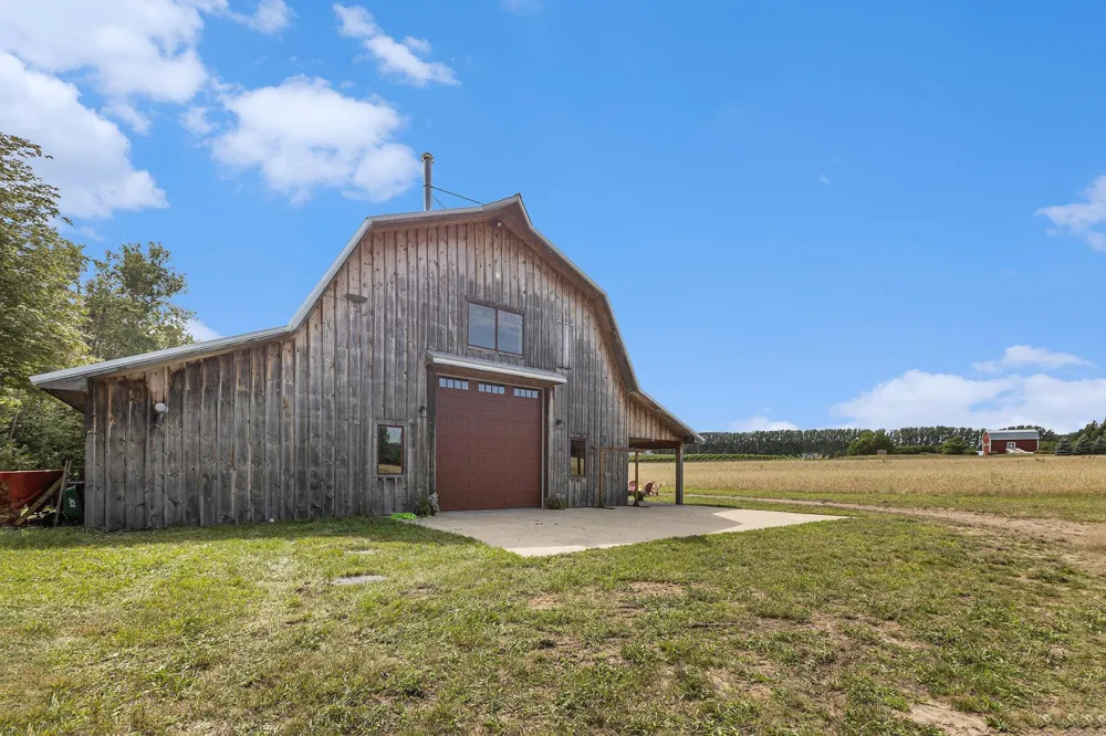 3625 Swaney Road Peninsula Township, MI 49686