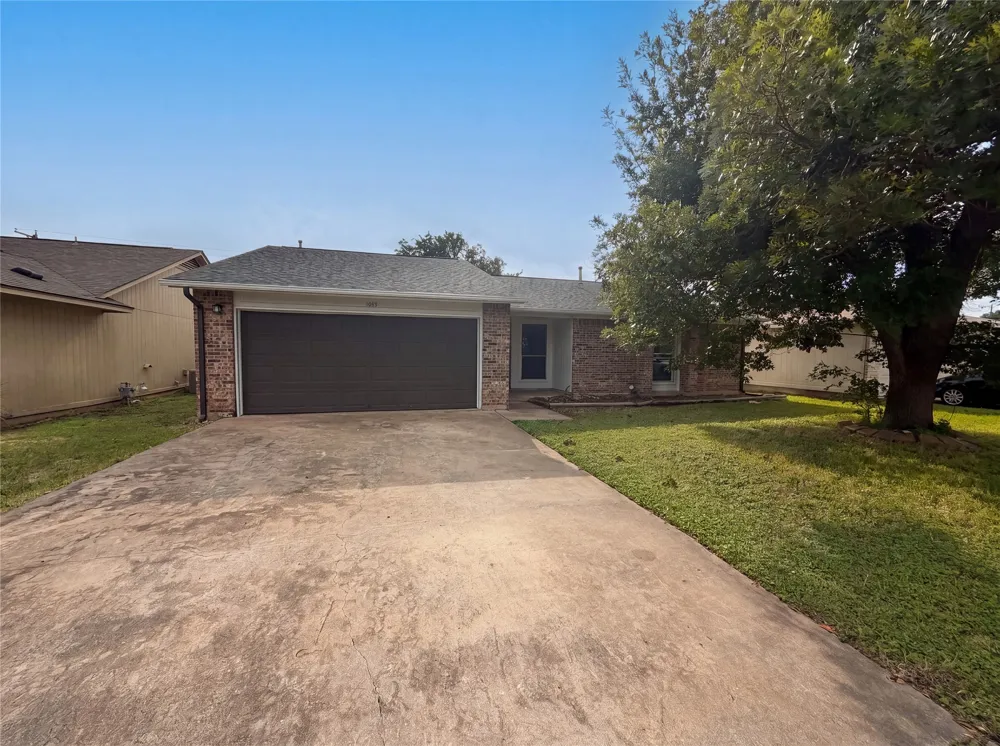 1803 Frontier Trail Round Rock, TX 78681