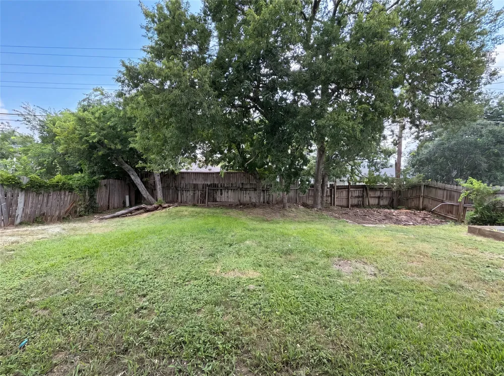 1803 Frontier Trail Round Rock, TX 78681