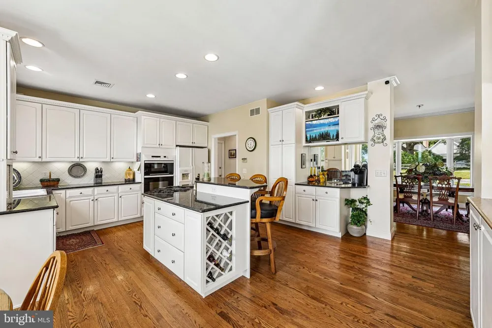 280 SKY LINE DRIVE Easton, PA 18042