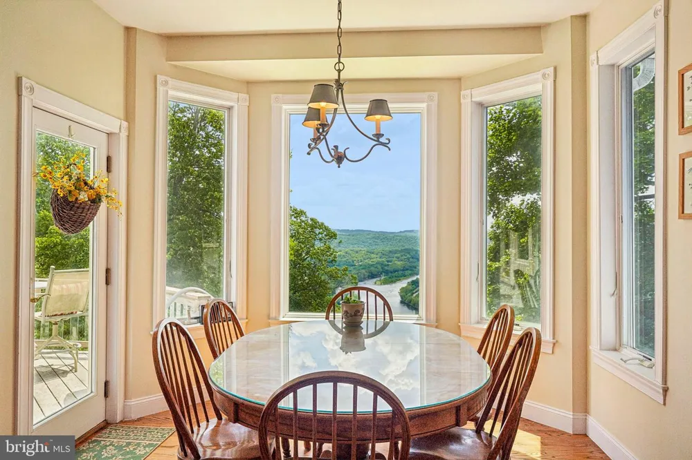 280 SKY LINE DRIVE Easton, PA 18042