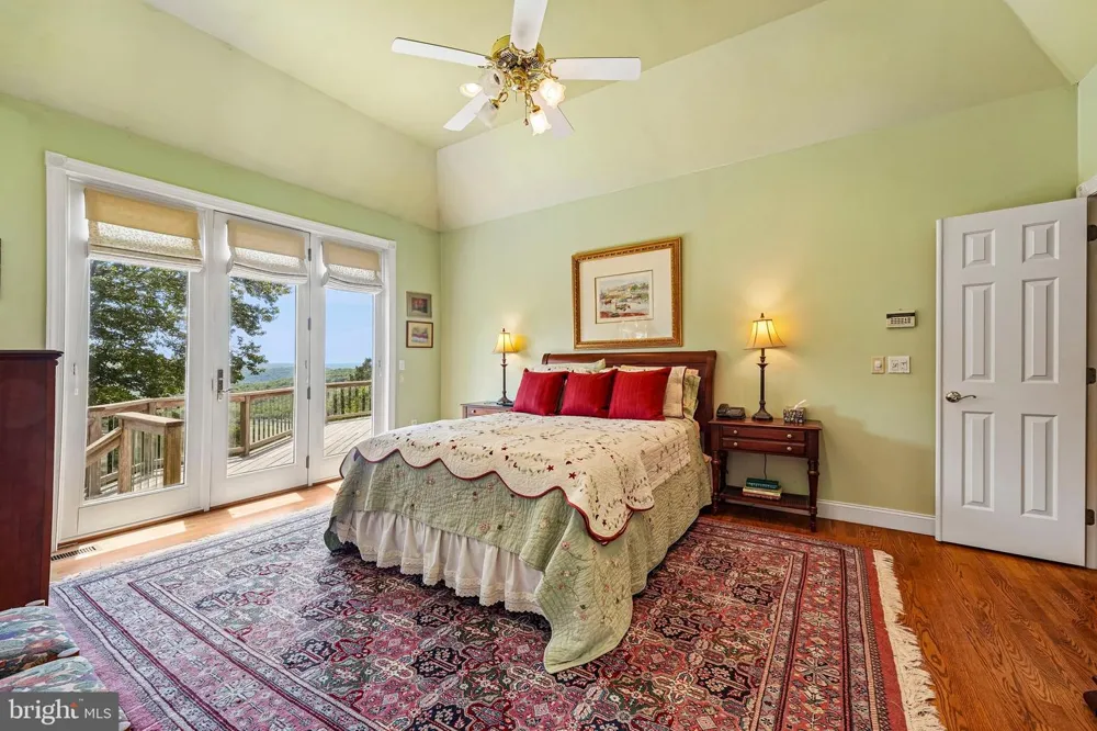 280 SKY LINE DRIVE Easton, PA 18042