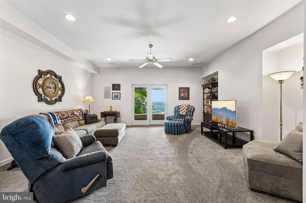 280 SKY LINE DRIVE Easton, PA 18042