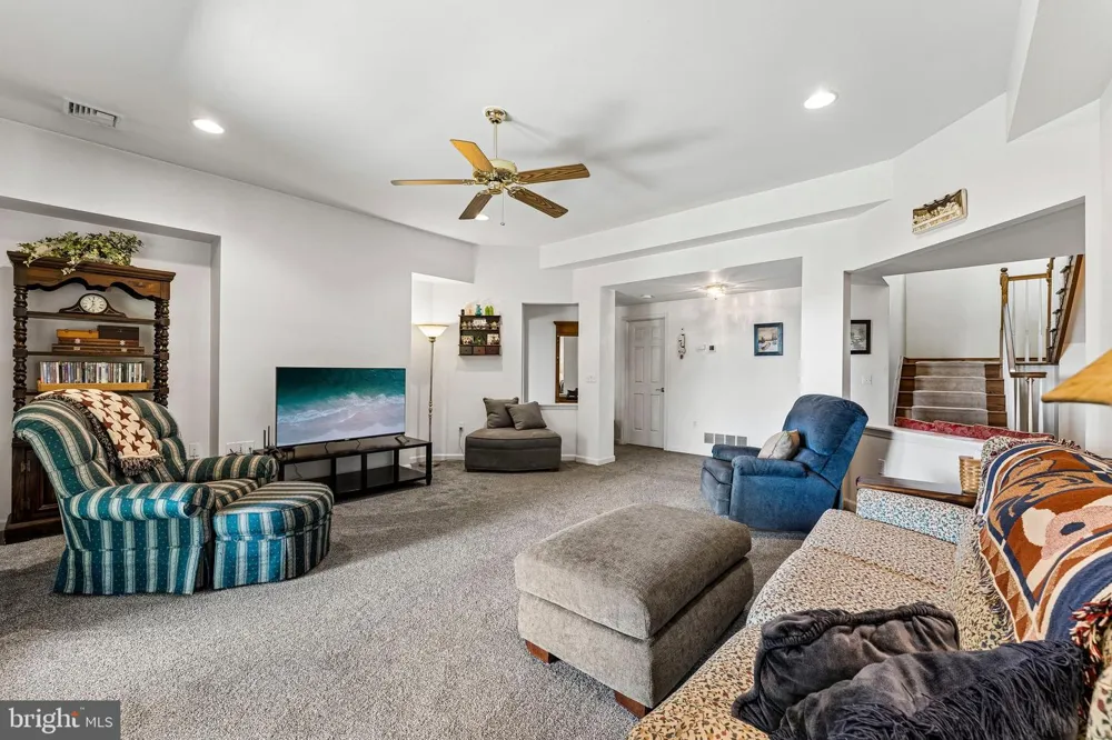280 SKY LINE DRIVE Easton, PA 18042