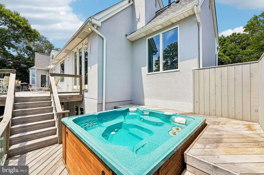 280 SKY LINE DRIVE Easton, PA 18042