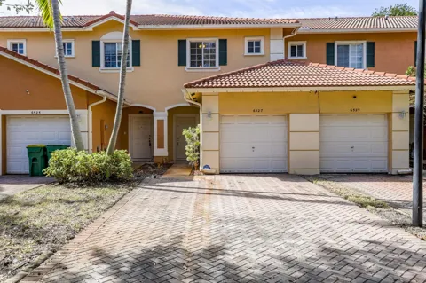 6527 Catalina Lane