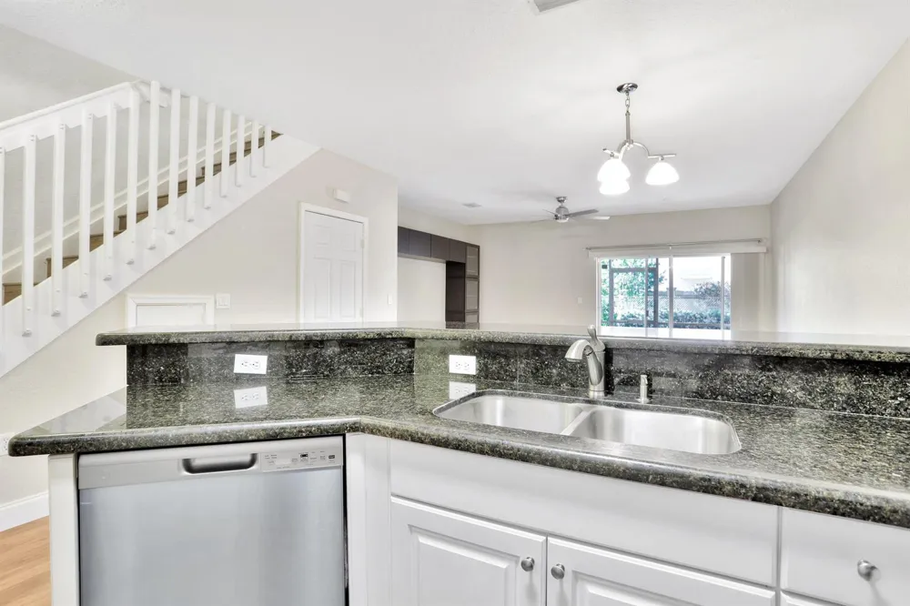 6527 Catalina Lane Tamarac, FL 33321