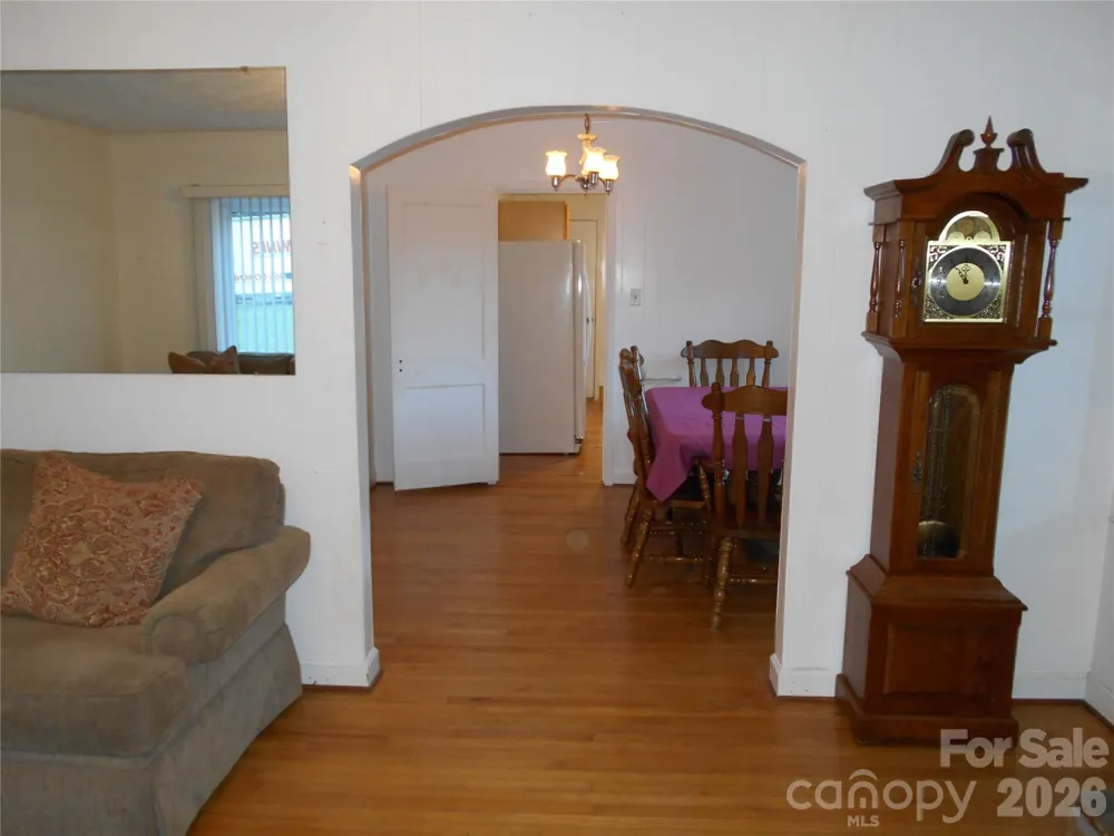 18 Herron Street Black Mountain, NC 28711