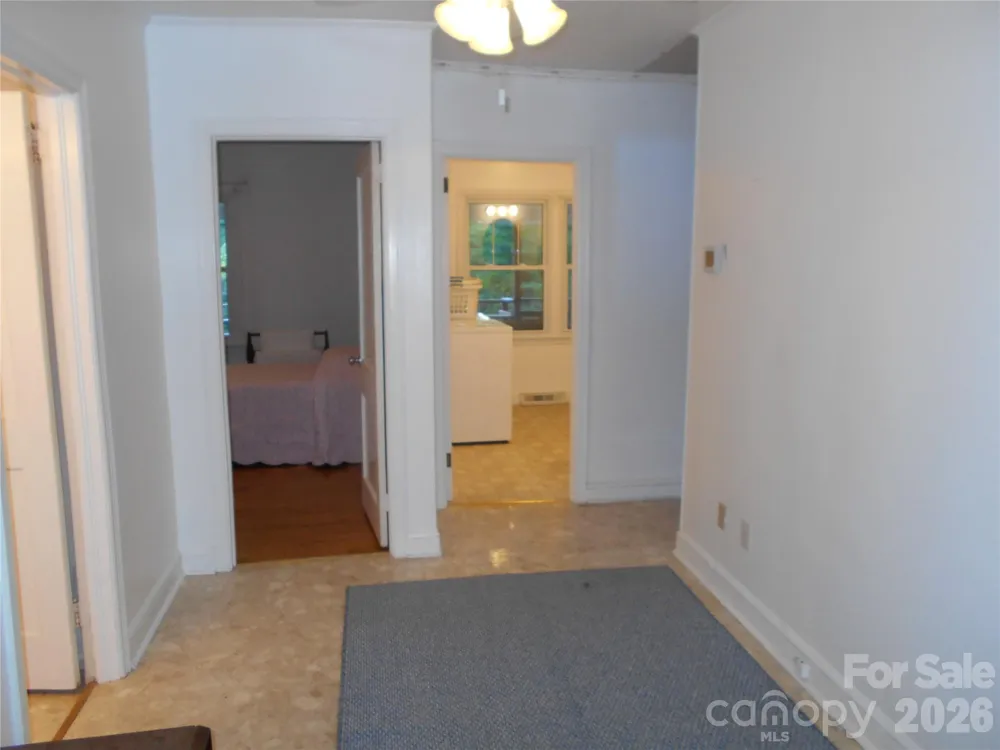 18 Herron Street Black Mountain, NC 28711