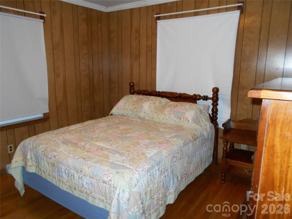 18 Herron Street Black Mountain, NC 28711