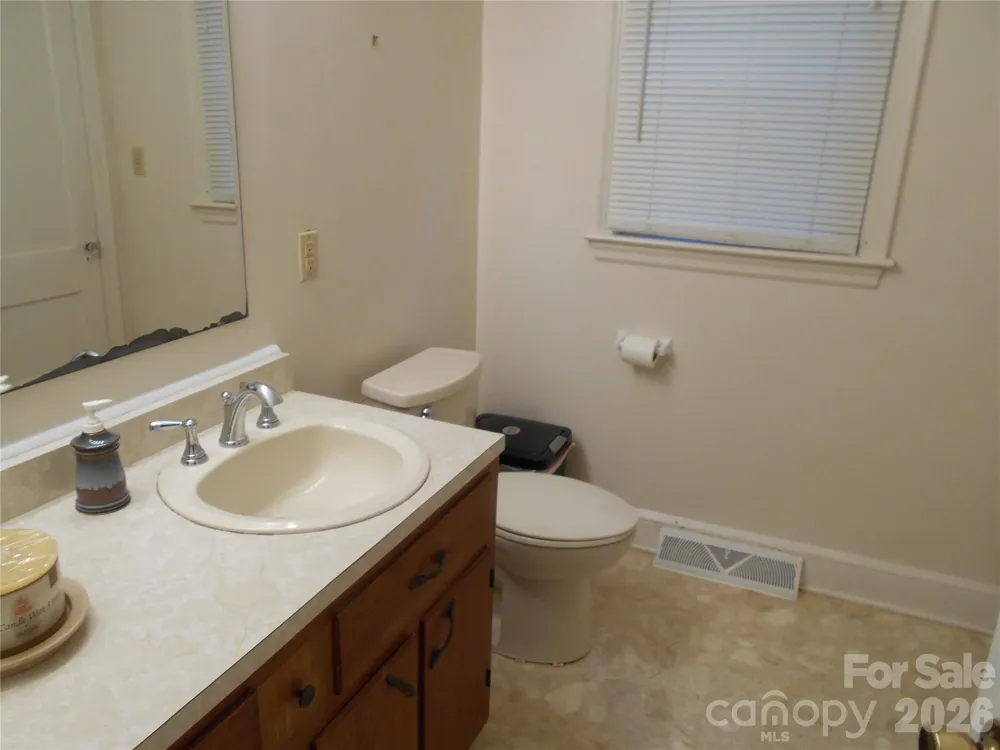 18 Herron Street Black Mountain, NC 28711