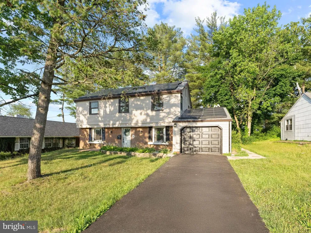 60 PINAFORE LANE Willingboro, NJ 08046