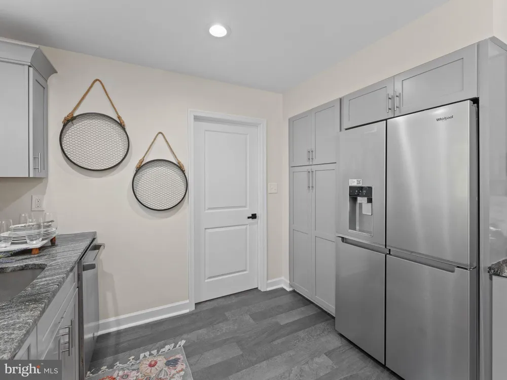 60 PINAFORE LANE Willingboro, NJ 08046