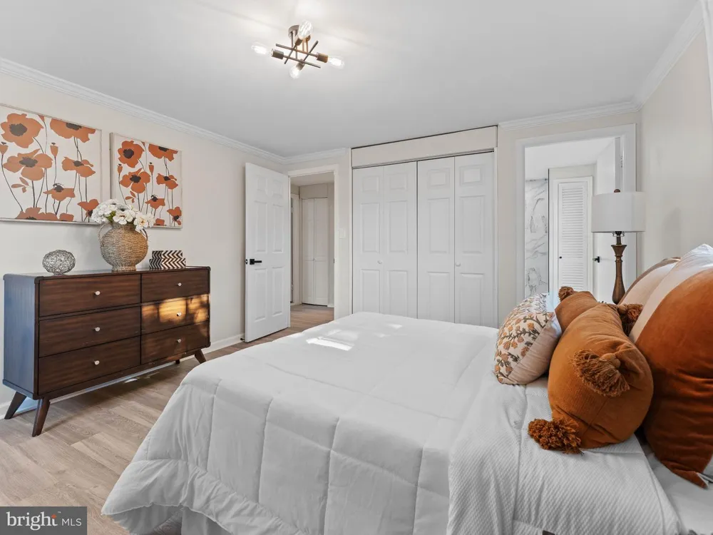 60 PINAFORE LANE Willingboro, NJ 08046