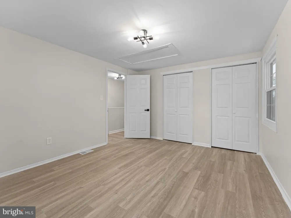 60 PINAFORE LANE Willingboro, NJ 08046