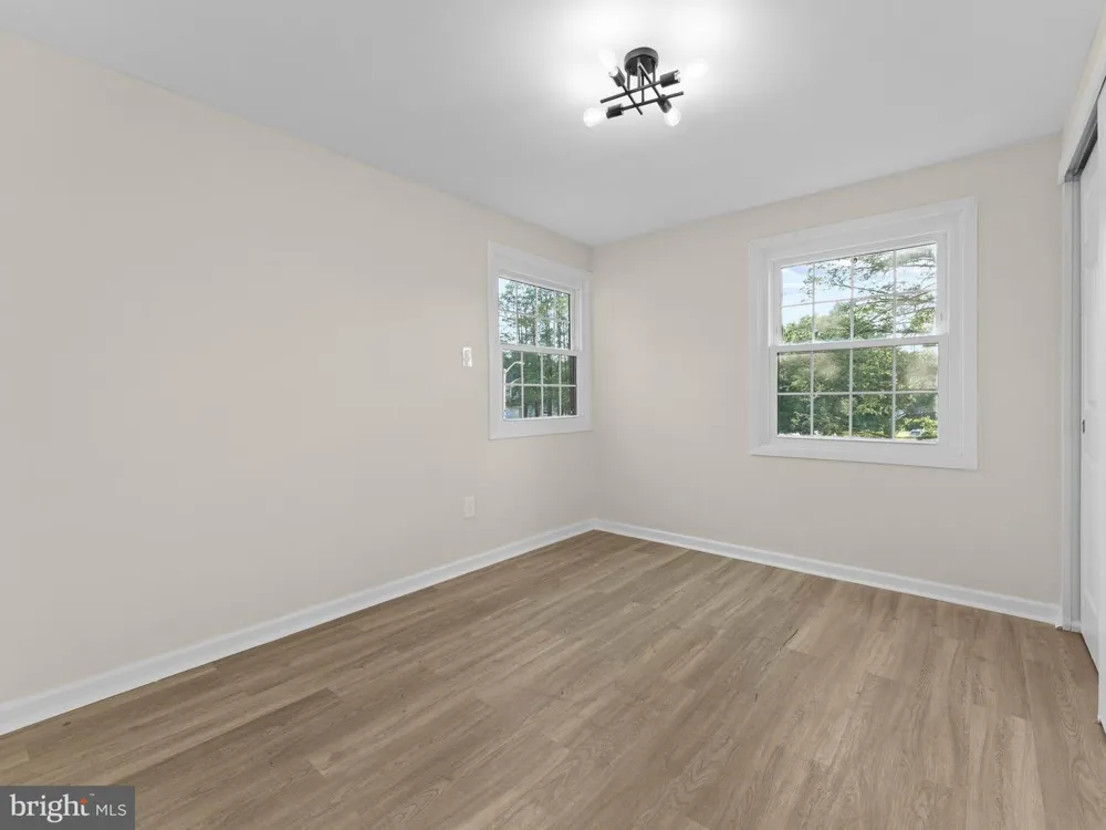 60 PINAFORE LANE Willingboro, NJ 08046