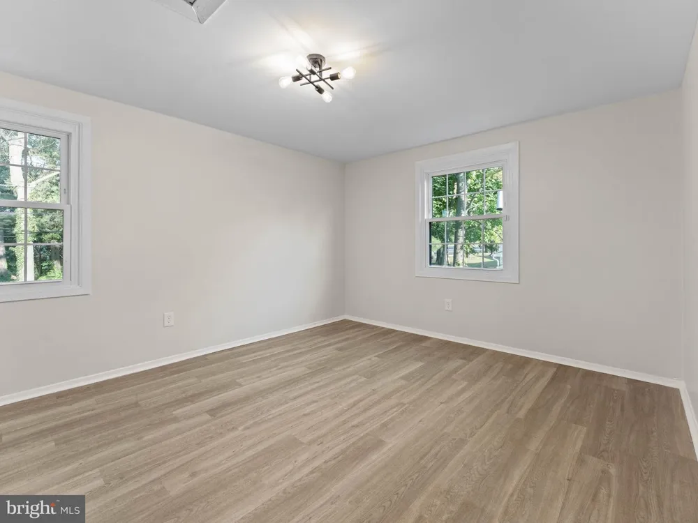 60 PINAFORE LANE Willingboro, NJ 08046