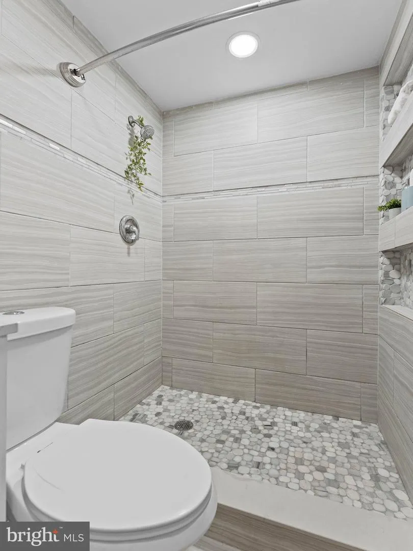 60 PINAFORE LANE Willingboro, NJ 08046