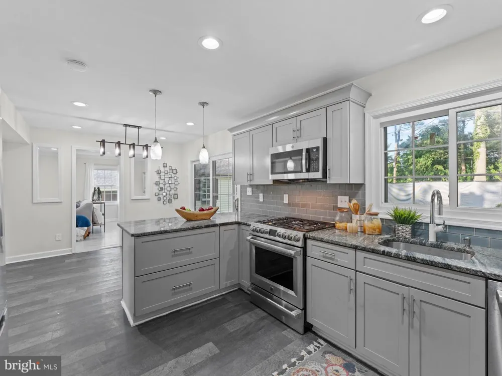 60 PINAFORE LANE Willingboro, NJ 08046