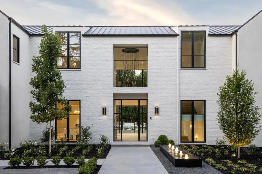 97 Santiago Avenue Atherton, CA 94027