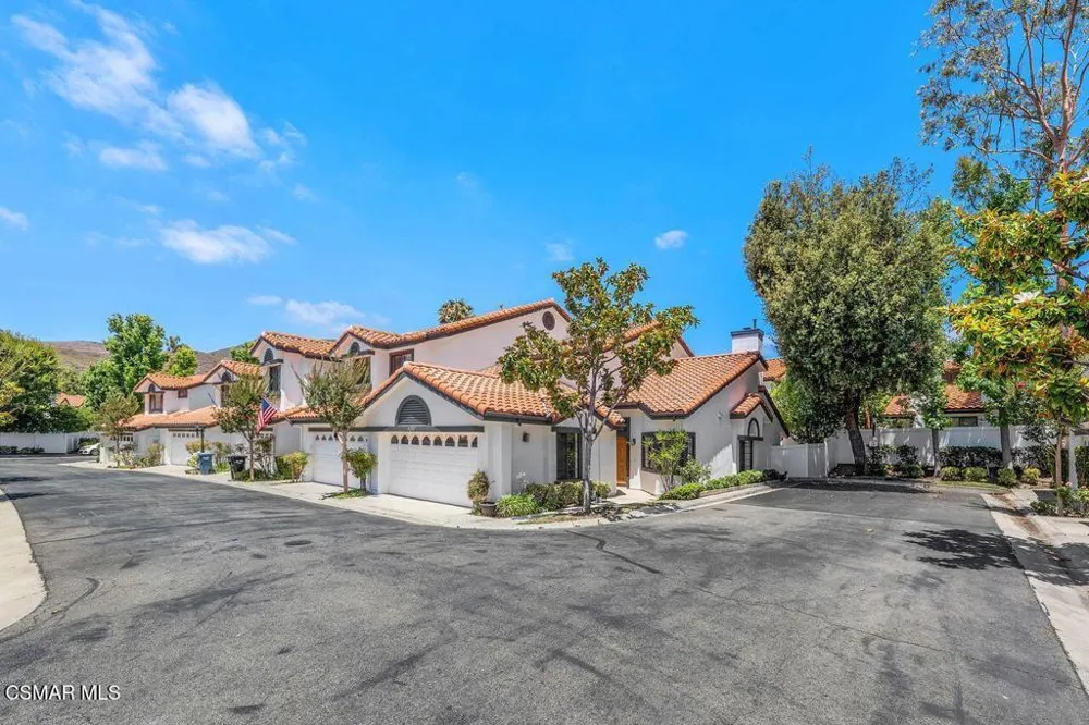 4819 La Rosa Drive Oak Park, CA 91377