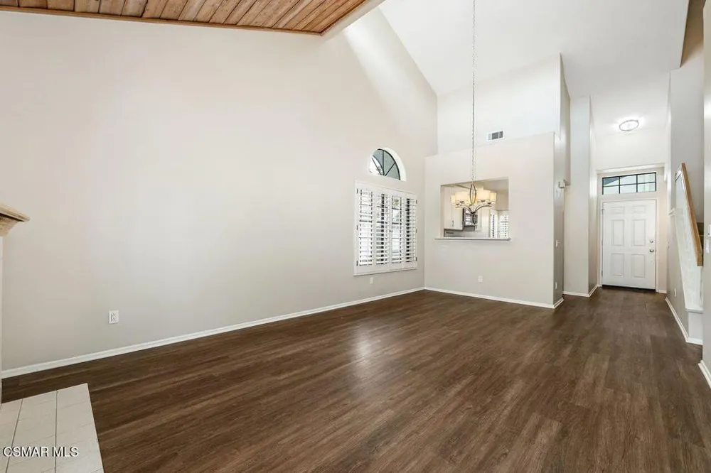 4819 La Rosa Drive Oak Park, CA 91377