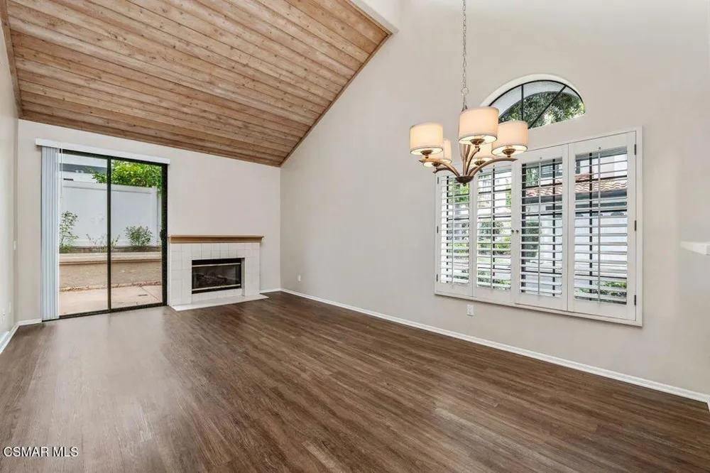 4819 La Rosa Drive Oak Park, CA 91377