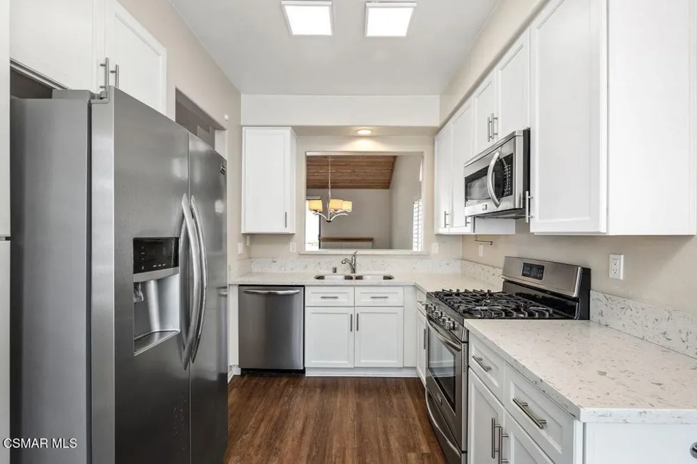 4819 La Rosa Drive Oak Park, CA 91377
