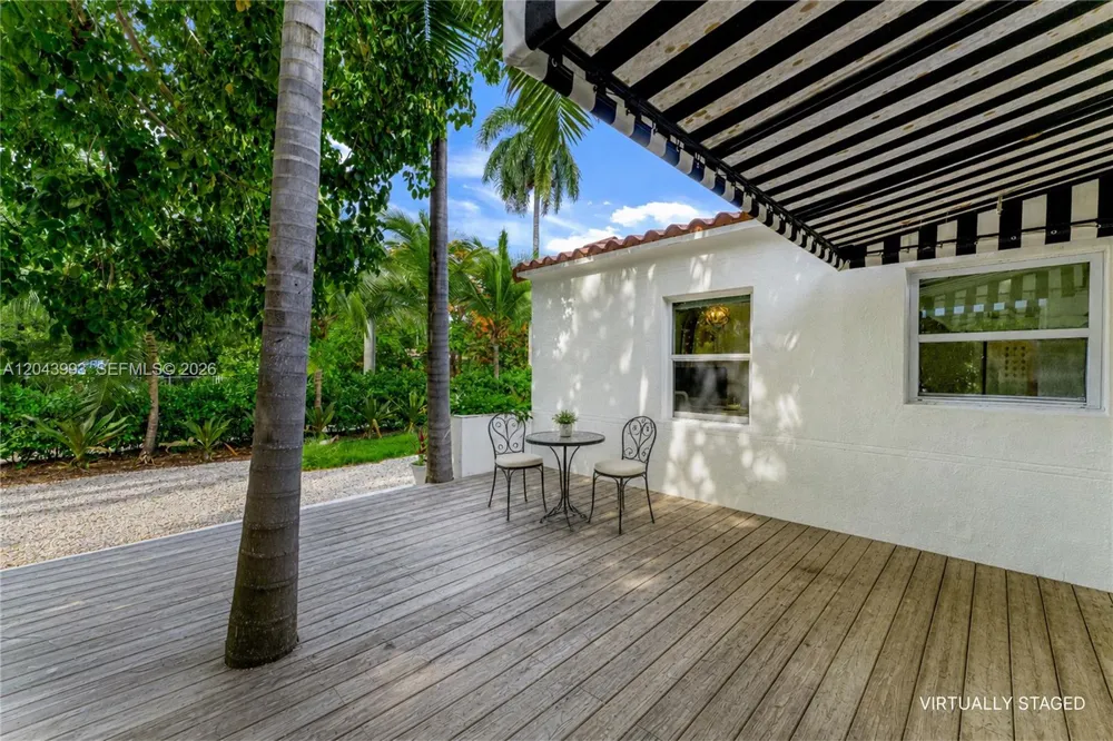 1110 NW North River Dr Miami, FL 33136