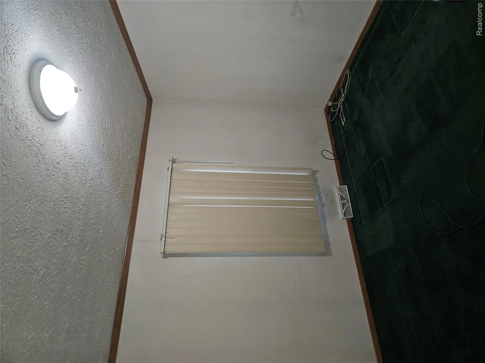 312 Black Oak Flint City, MI 48506