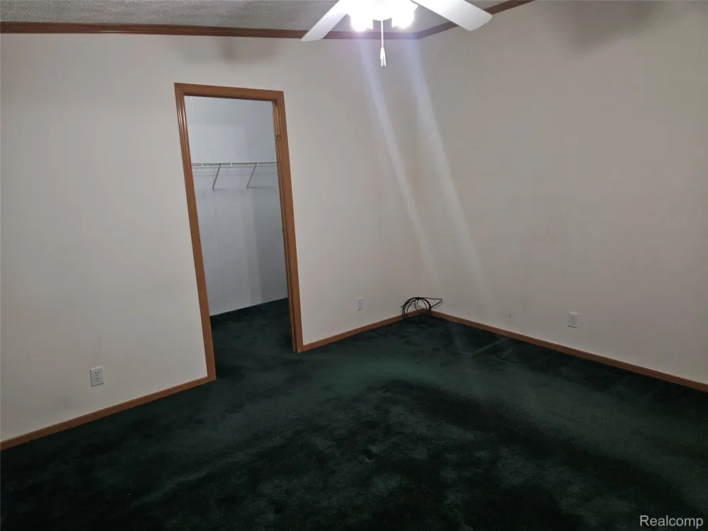 312 Black Oak Flint City, MI 48506