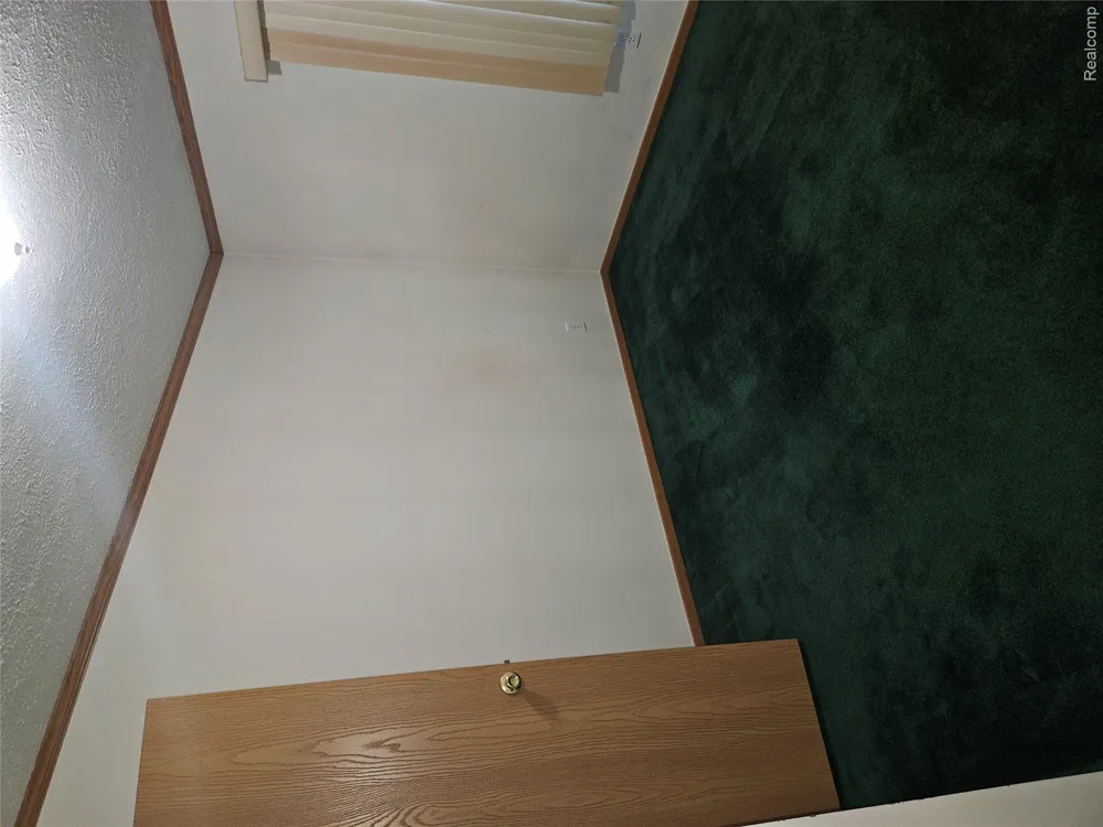 312 Black Oak Flint City, MI 48506