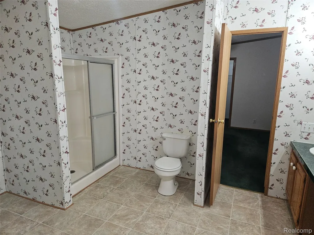 312 Black Oak Flint City, MI 48506