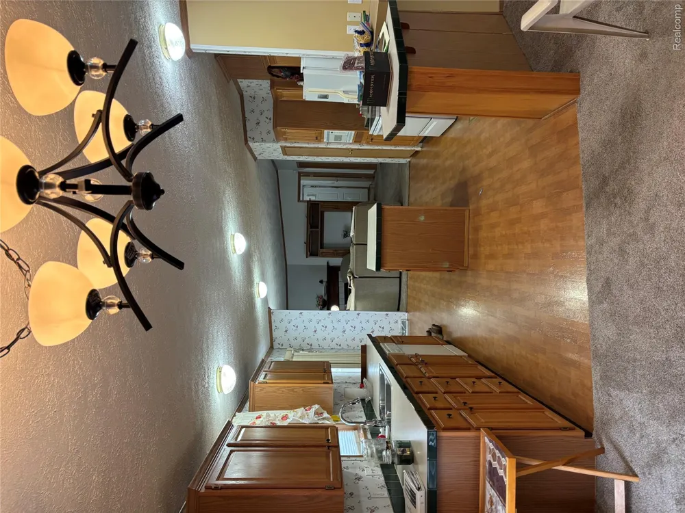 312 Black Oak Flint City, MI 48506