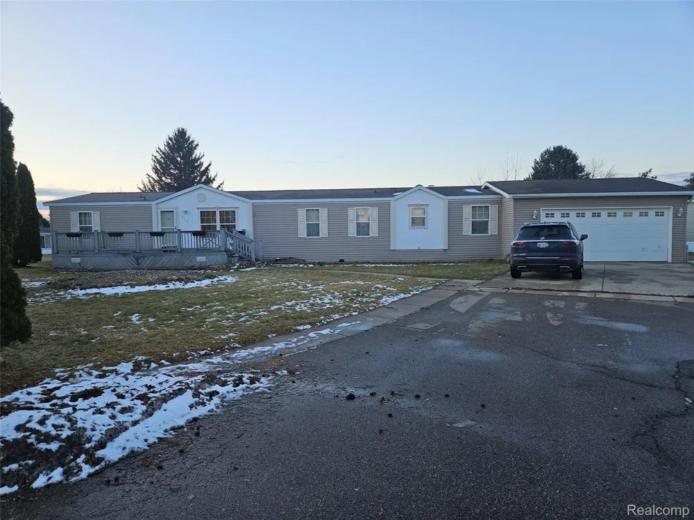 312 Black Oak Flint City, MI 48506