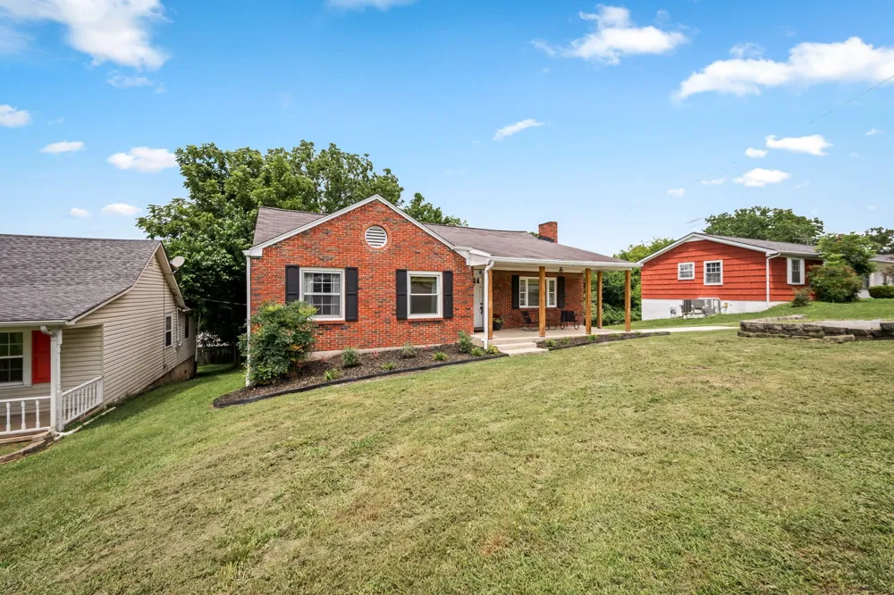412 Lehman St Woodbury, TN 37190