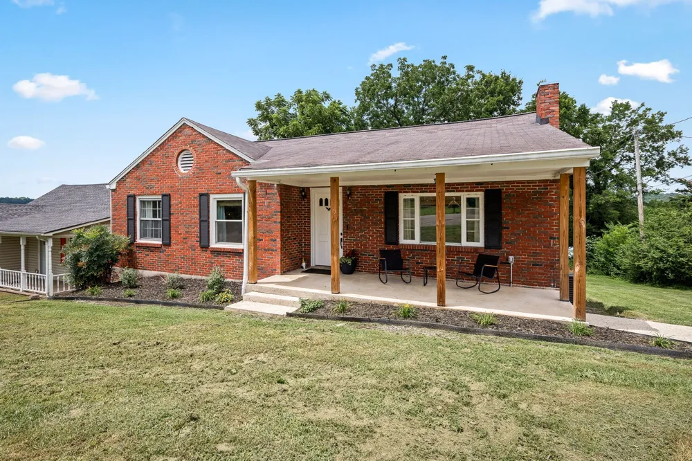 412 Lehman St Woodbury, TN 37190