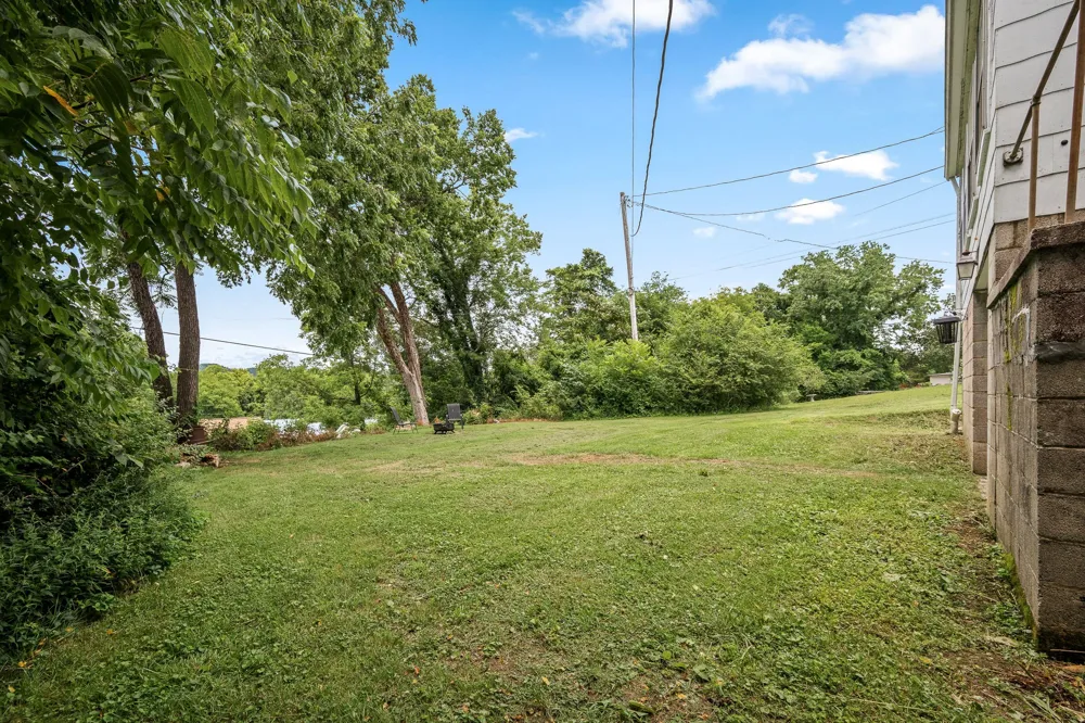 412 Lehman St Woodbury, TN 37190