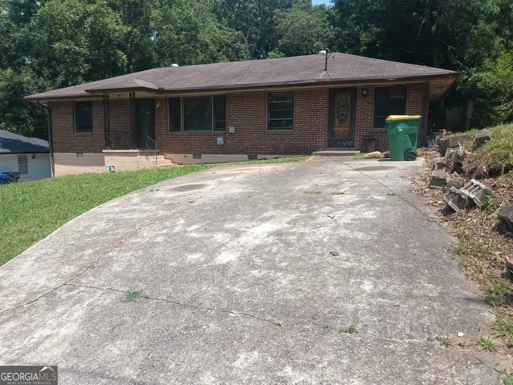1214 Lloyd DR Forest Park, GA 30297