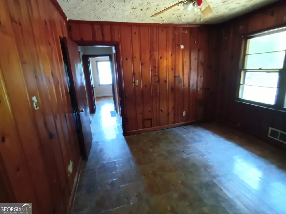 1214 Lloyd DR Forest Park, GA 30297
