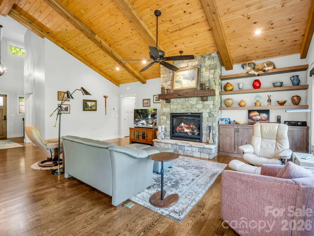 16 Panther Gap Road Black Mountain, NC 28711