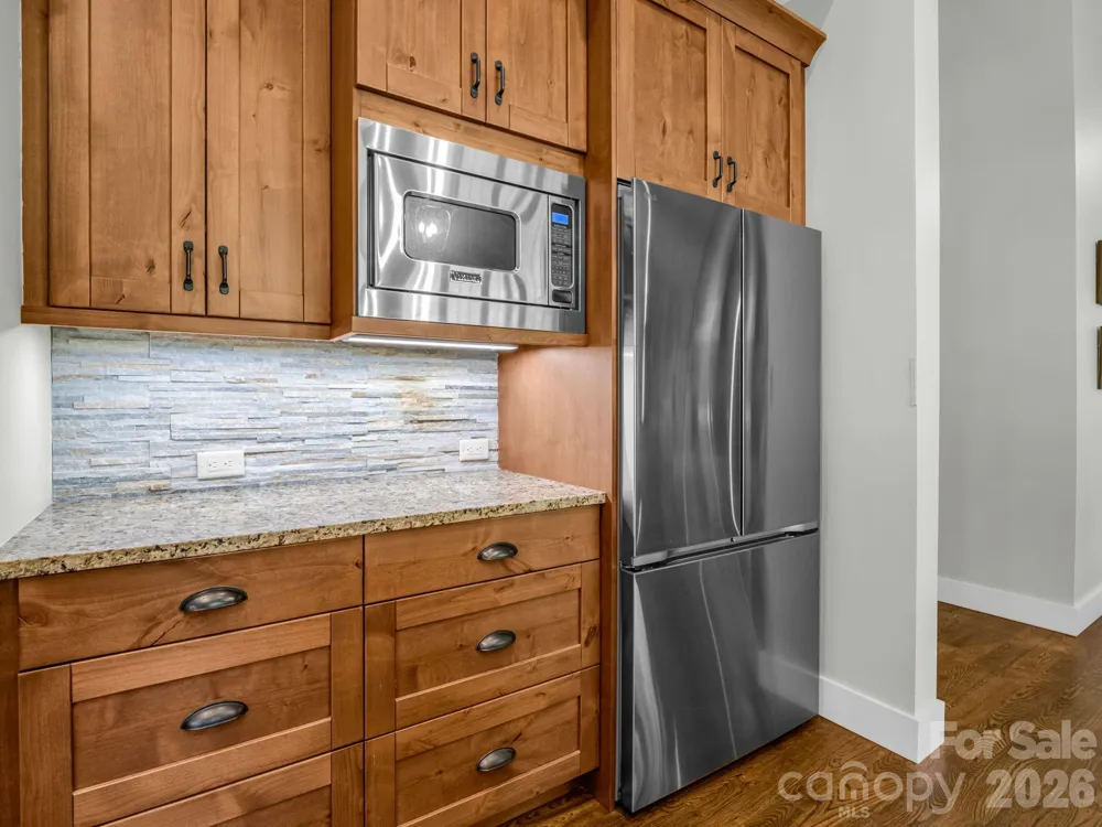 16 Panther Gap Road Black Mountain, NC 28711