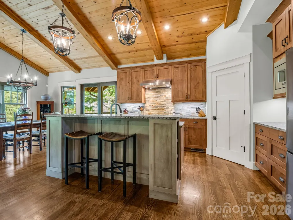 16 Panther Gap Road Black Mountain, NC 28711