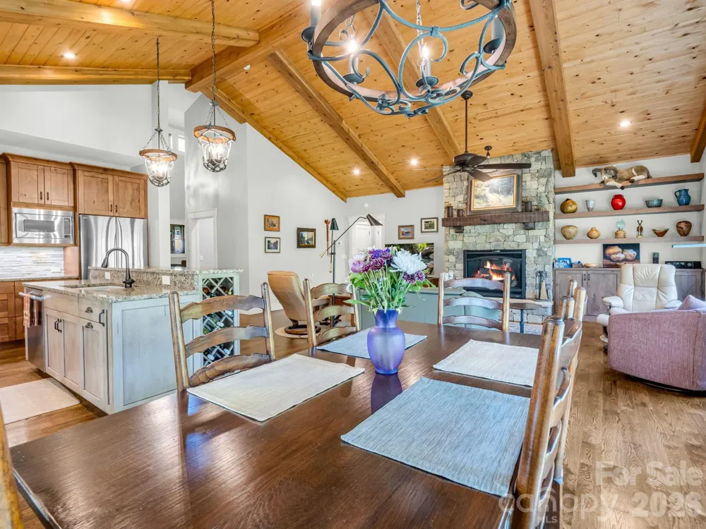 16 Panther Gap Road Black Mountain, NC 28711