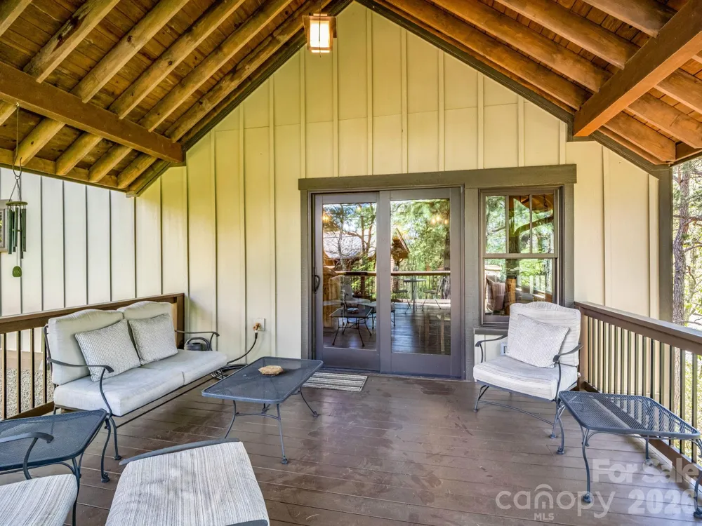 16 Panther Gap Road Black Mountain, NC 28711