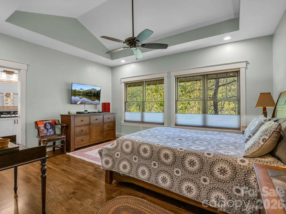 16 Panther Gap Road Black Mountain, NC 28711