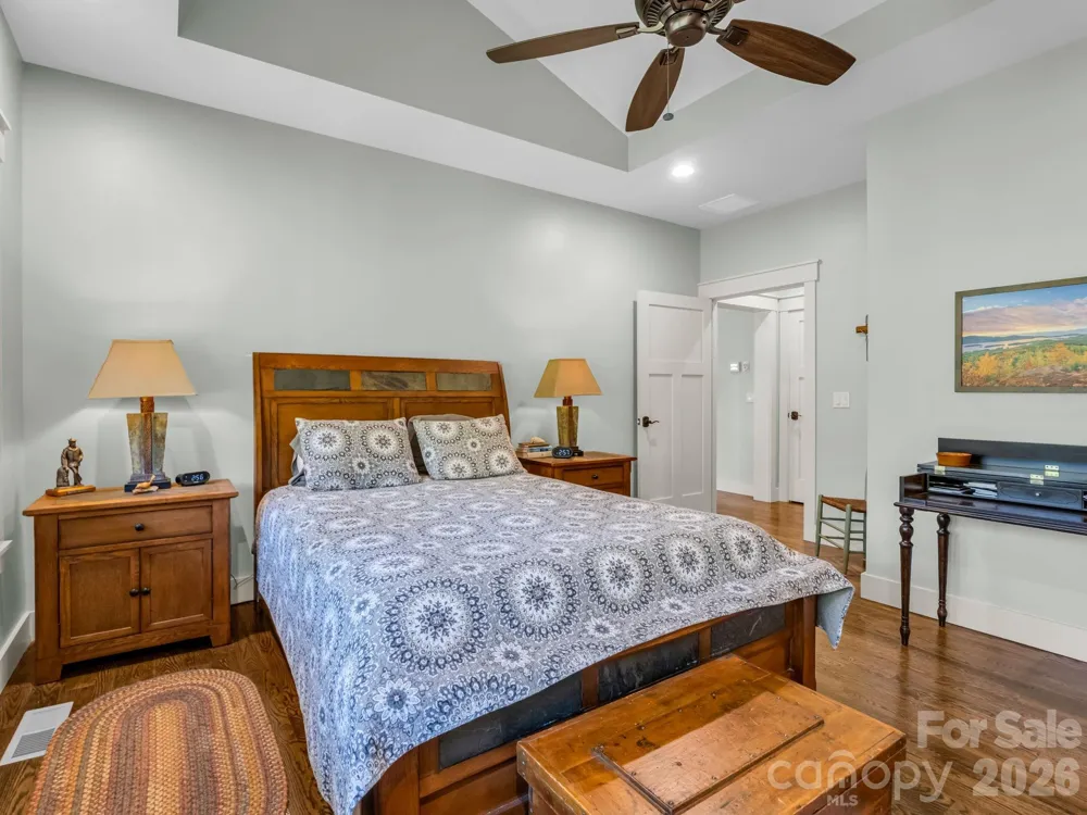 16 Panther Gap Road Black Mountain, NC 28711