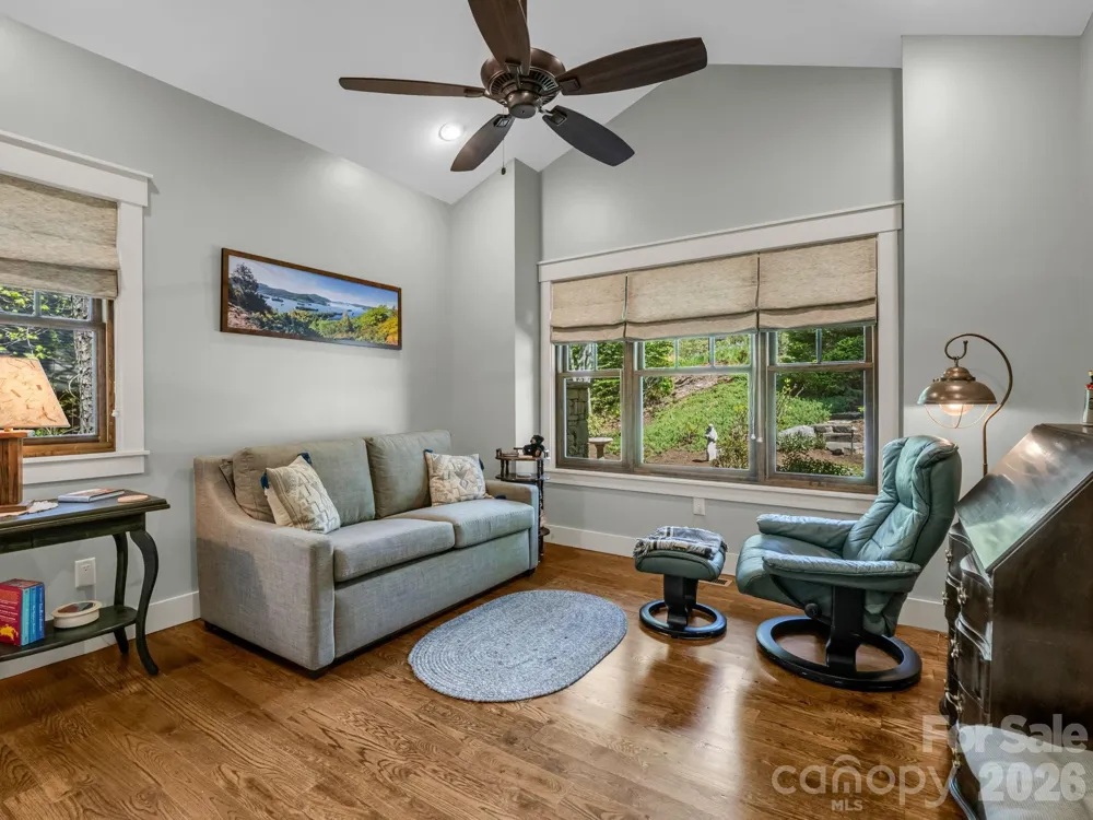 16 Panther Gap Road Black Mountain, NC 28711