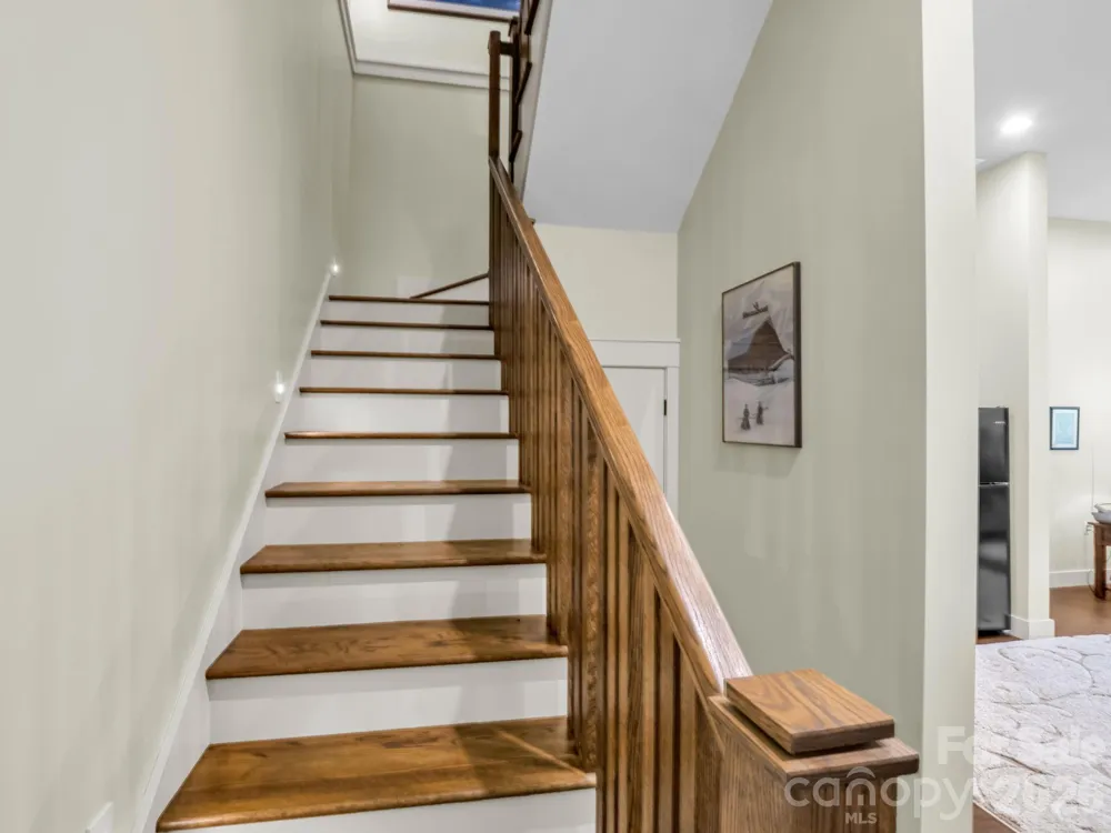 16 Panther Gap Road Black Mountain, NC 28711